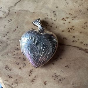 925 stamped sterling silver engraved heart locket